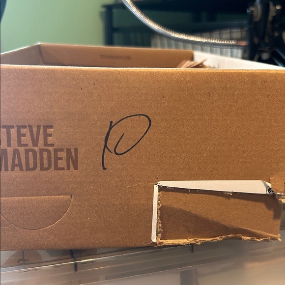 Steve Madden Morina Sandals with Fringe, 10. BNIB. - Picture 11 of 12